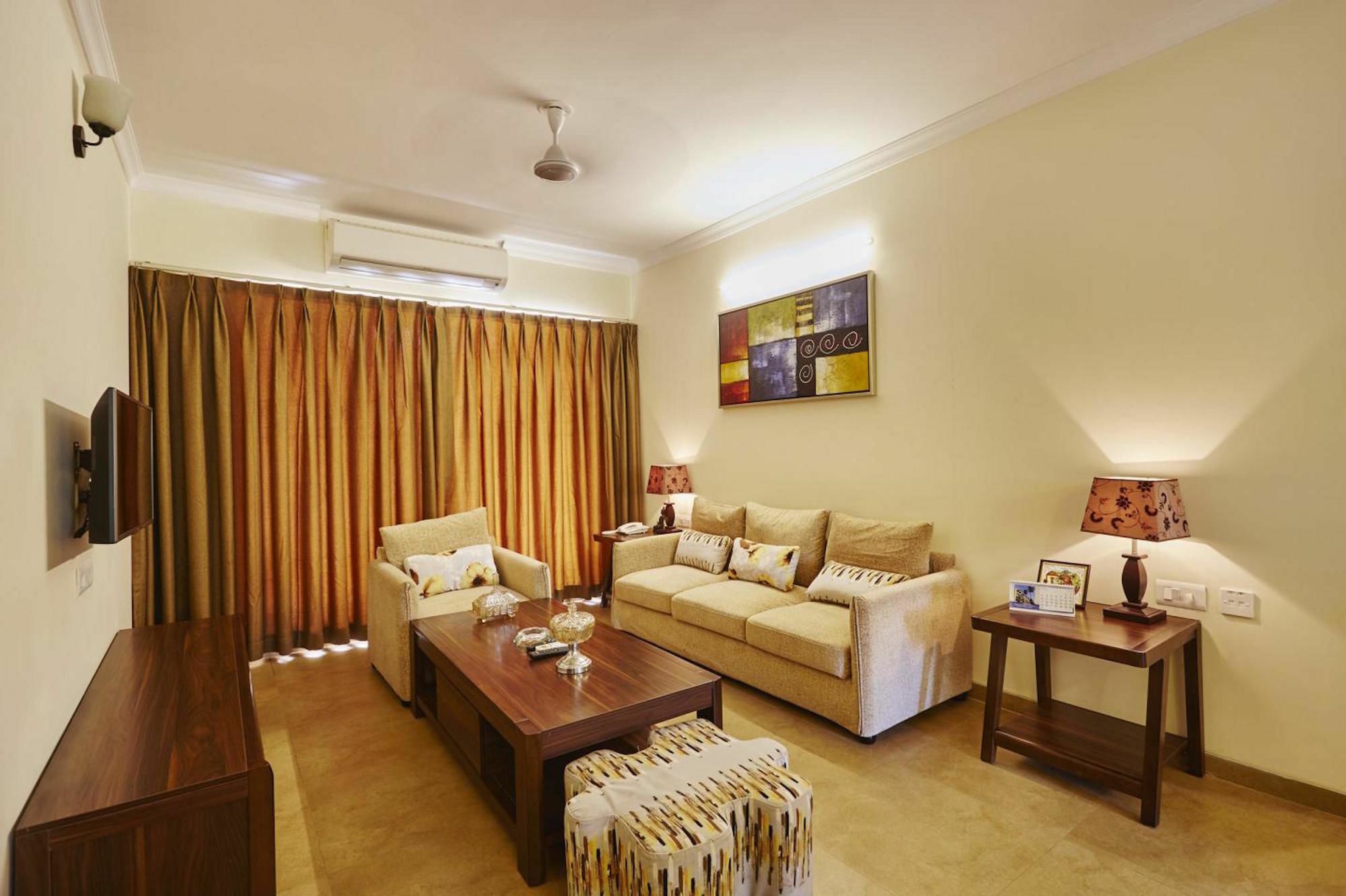 Veera Strand Park Serviced Apartments Калангут Экстерьер фото